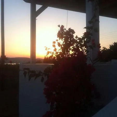 Kampos Paros * Pounda